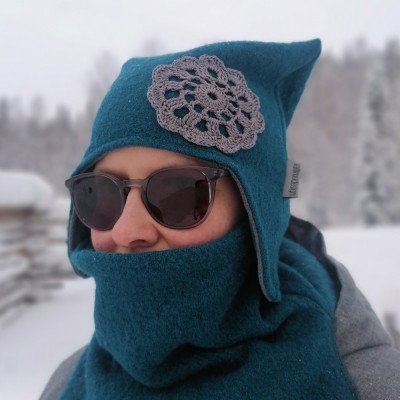 Pakkashatut virkatulla kukalla